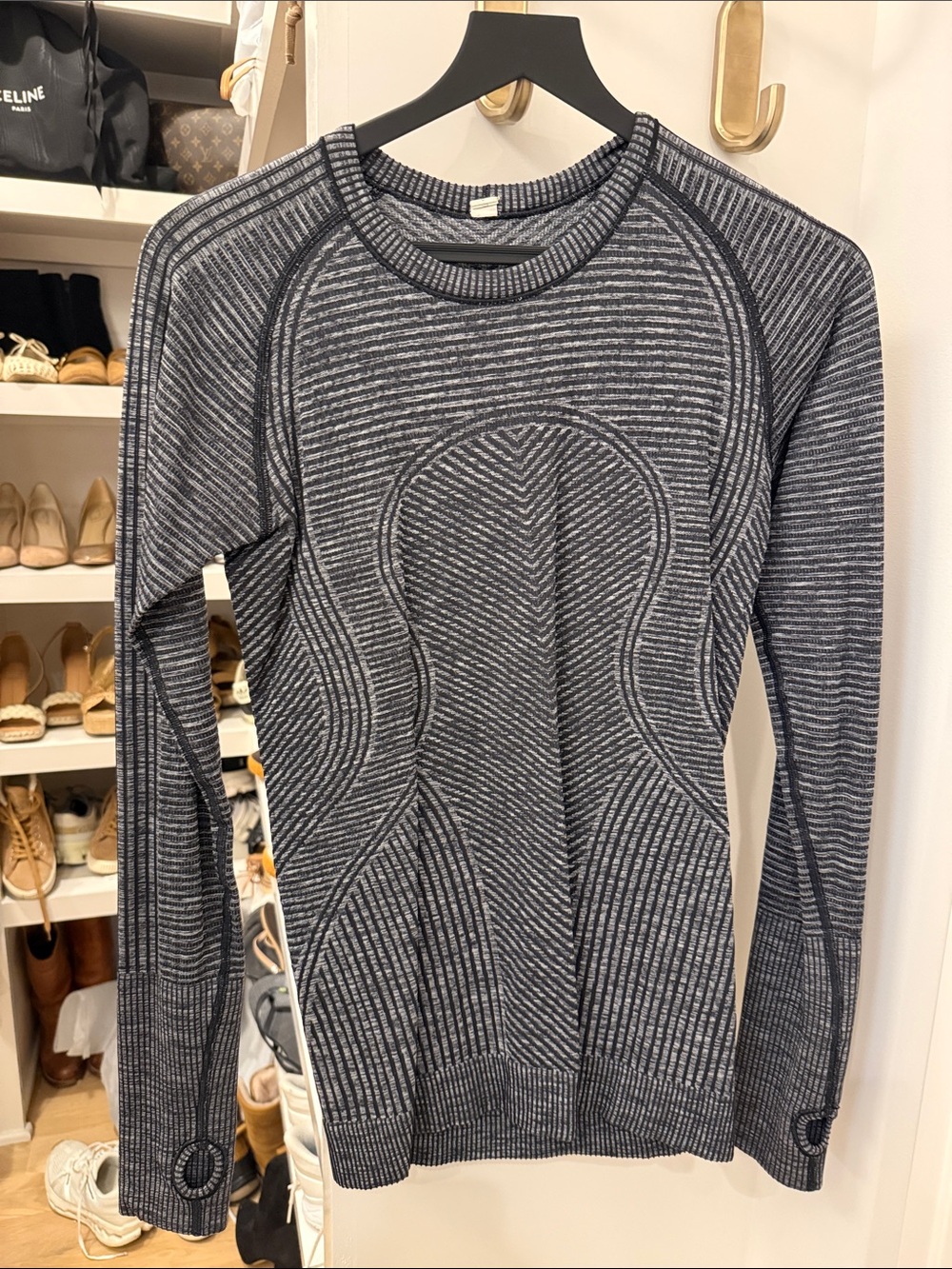 Lululemon Swiftly Tech Long sleeve shirt, size 8, warm version